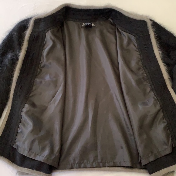 Vintage Venesha High Quality Angora Sweater - Picture 7 of 9